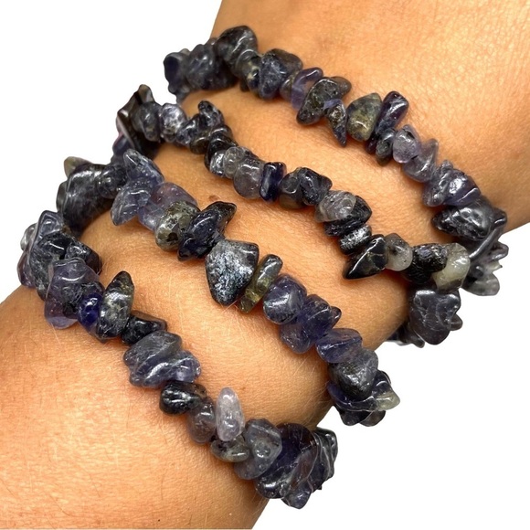 Iolite Gemstone Chips Beaded Stretch Bracelet Natural Stone Chip Beads Crystal - Picture 6 of 6